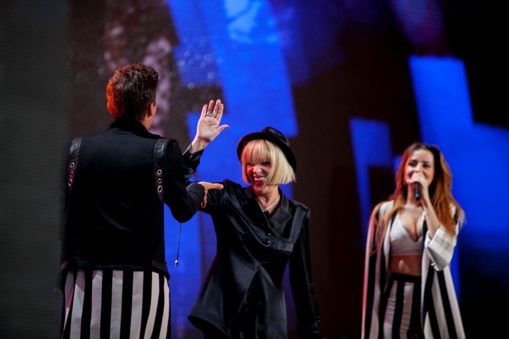 Время и Стекло, Лайма Вайкуле